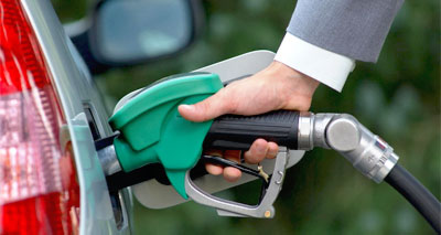 الحكومة تقرر الرفع  من أسعار البنزين والغازوال والفيول الصناعي