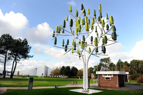 تطوير شجرة اصطناعية تنتج كهرباء من الرياح