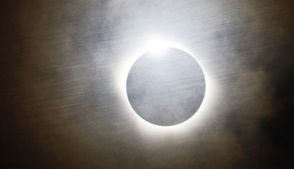 Cinq raisons de ne pas rater l'eclipse du 20 mars