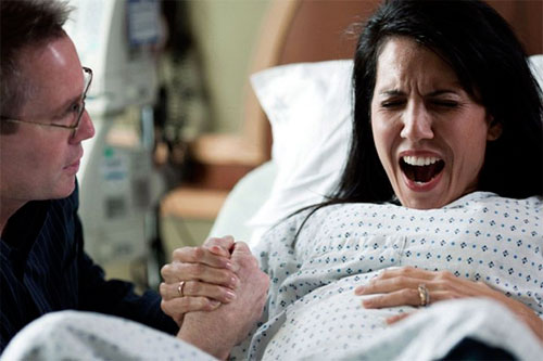 طريقة جديدة تُمَكِّن المرأة من التحكم في آلام الولادة