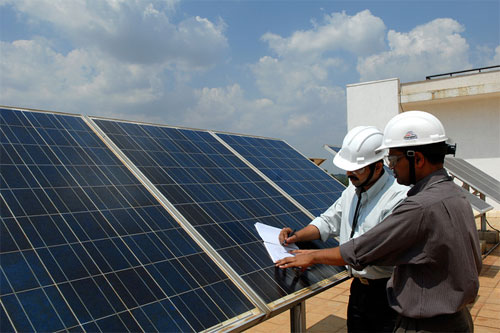 الهند ترصد 18 مليون دولار لمضاعفة انتاجها من الطاقة الشمسية