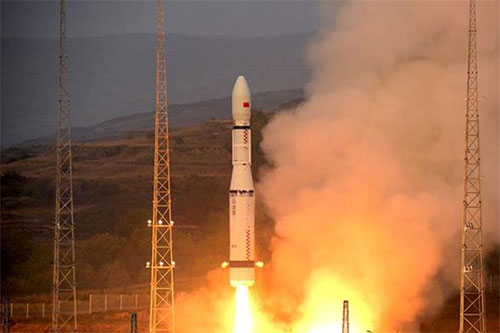 الصين تطلق صاروخها الجديد "المسيرة الكبرى 7"
