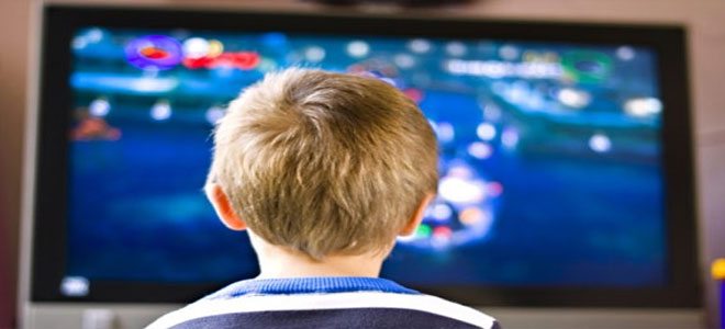 شاشات التلفاز تعرض الأطفال لخطر الإصابة بالسكري