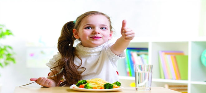 الغذاء الصحي.. مفتاح سحري لسعادة الأطفال